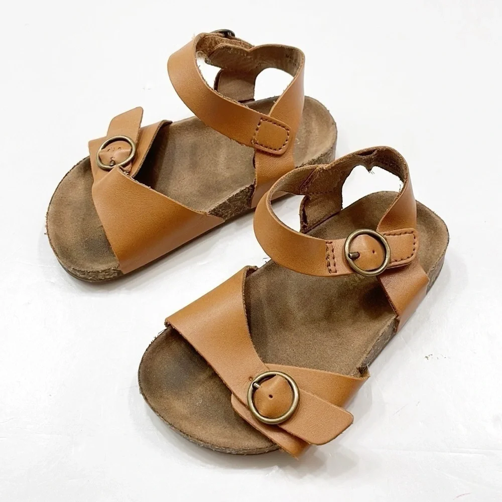 Old Navy baby girls tan sandals